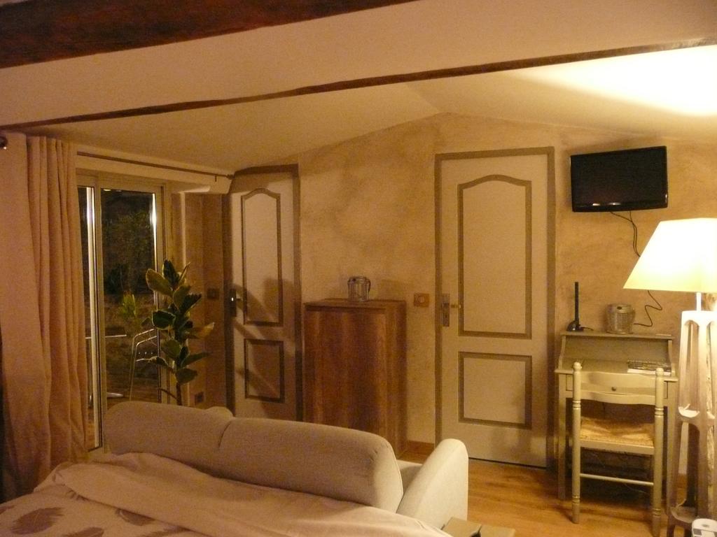 Chambres D'Hotes D'Antardieu Saint-Junien Værelse billede